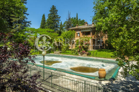 Casale con piscina e