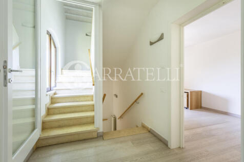 Casale con piscina e