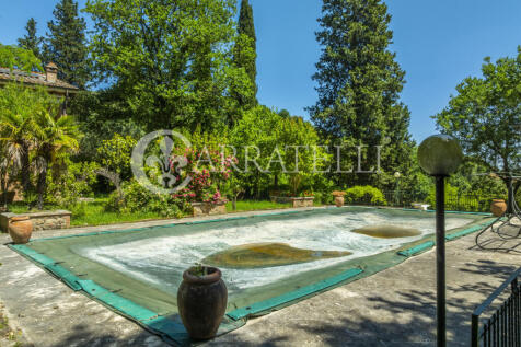 Casale con piscina e
