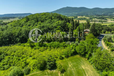 Casale con piscina e