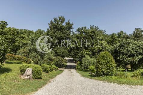 Casale con piscina e