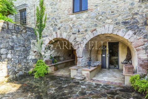 Radicondoli Casale c