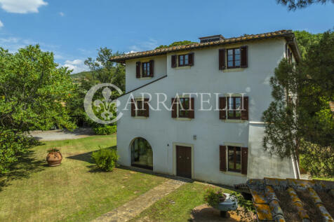 Paciano Tenuta con v