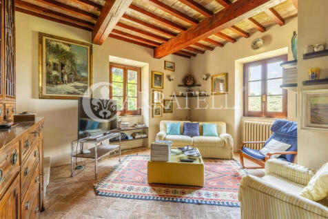 Paciano Tenuta con v
