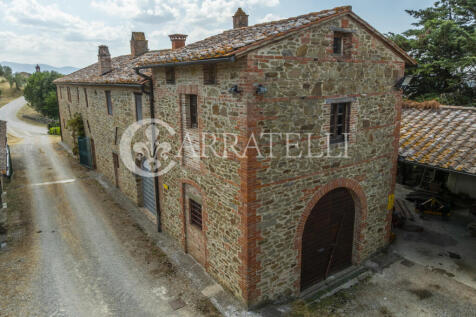 Paciano Tenuta con v