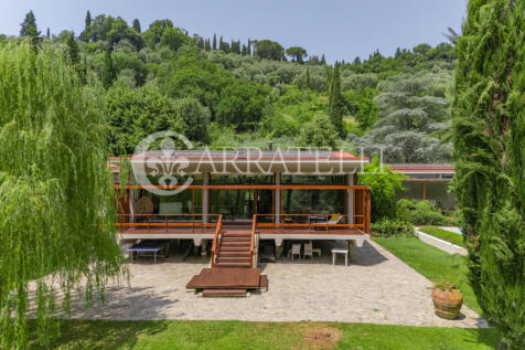 Villa con piscina pa