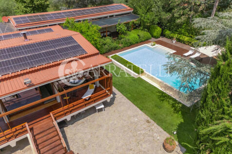 Villa con piscina pa