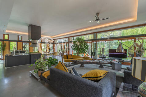 Villa con piscina pa