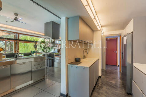 Villa con piscina pa