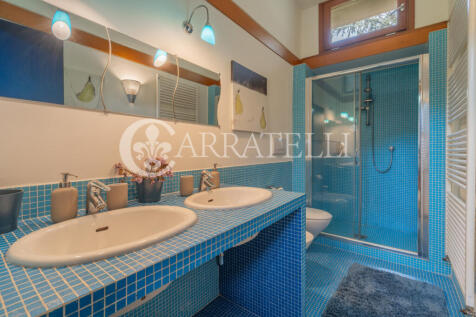 Villa con piscina pa
