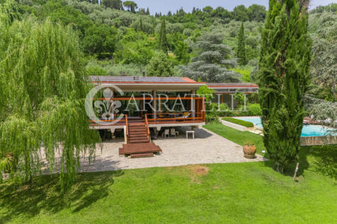 Villa con piscina pa