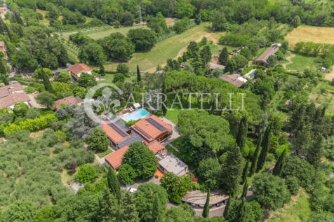 Villa con piscina pa
