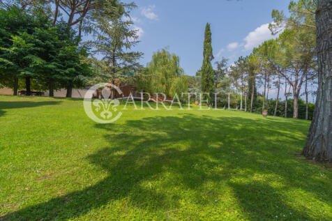 Villa con piscina pa