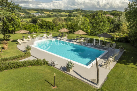 Elegante villa con p
