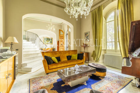 Elegante villa con p