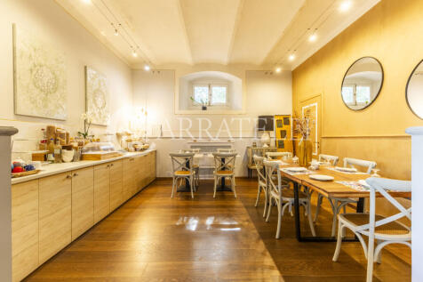 Elegante villa con p