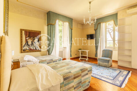 Elegante villa con p