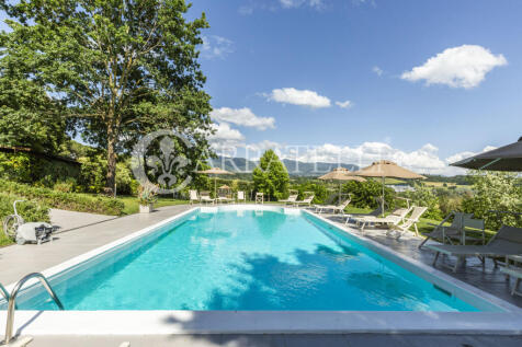 Elegante villa con p