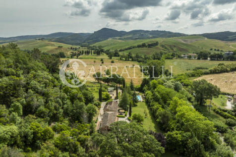 Volterra casale con 