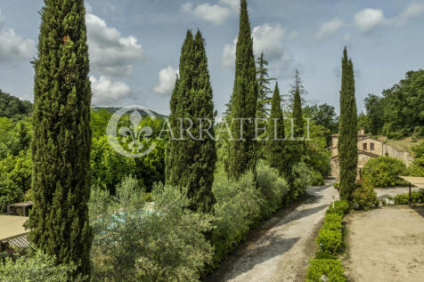 Volterra casale con 