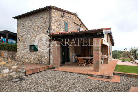 Casale con terreno a