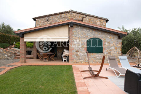 Casale con terreno a