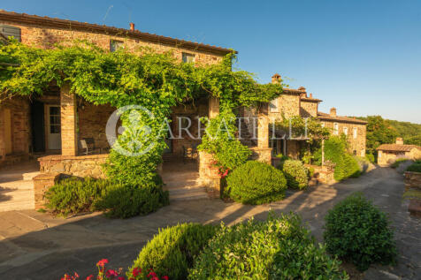 Villa con Borgo Pisc