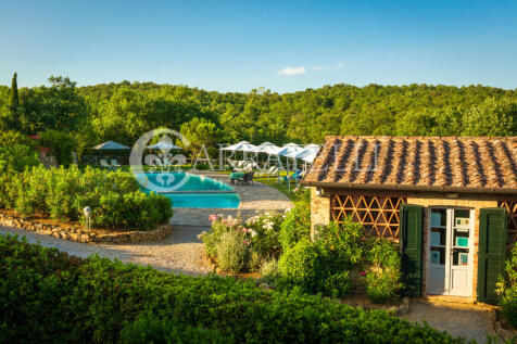 Villa con Borgo Pisc