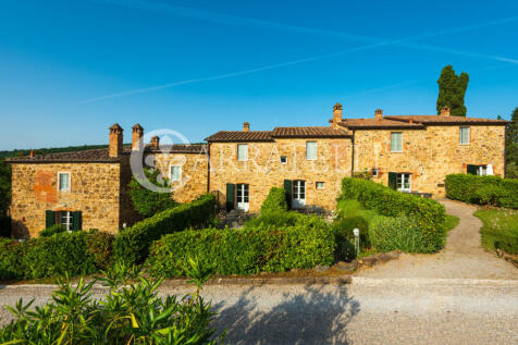 Villa con Borgo Pisc