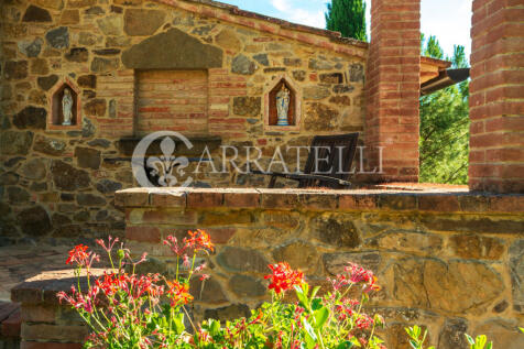 Villa con Borgo Pisc