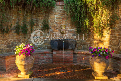 Villa con Borgo Pisc