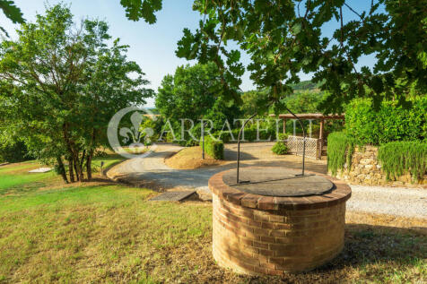 Villa con Borgo Pisc