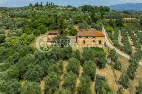 Arezzo casale con de