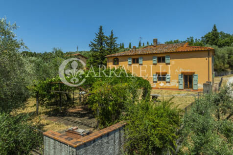 Arezzo casale con de