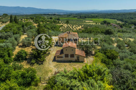 Arezzo casale con de