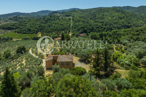 Arezzo casale con de