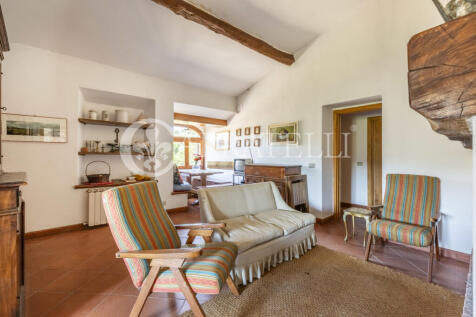 Arezzo casale con de
