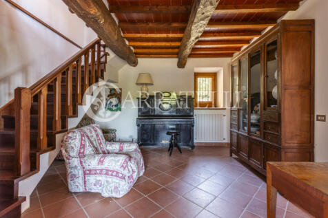Arezzo casale con de
