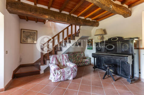 Arezzo casale con de