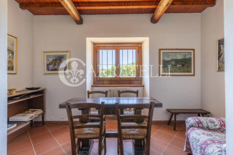 Arezzo casale con de
