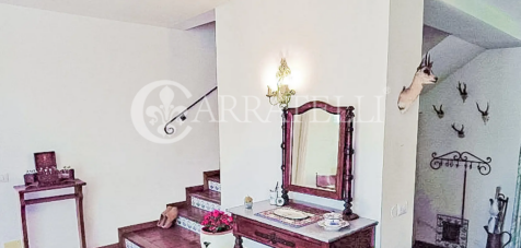 Casale con piscina n