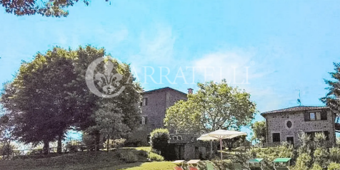 Casale con piscina n