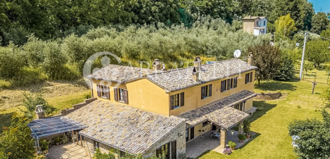 Casale panoramico ne