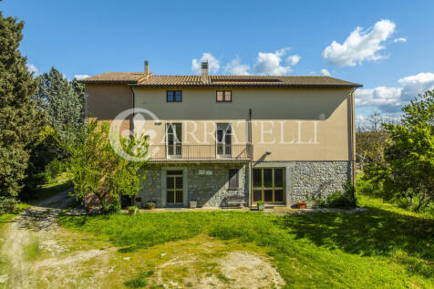 Collestrada casa in 
