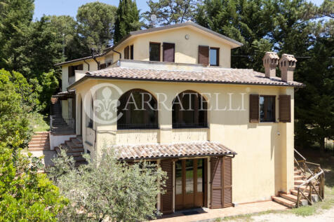 Trasimeno Villa con 