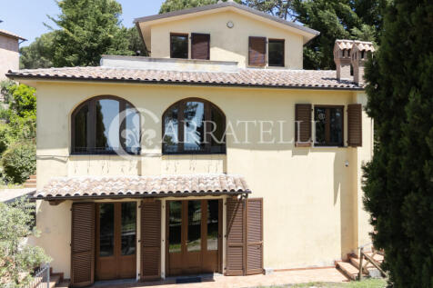 Trasimeno Villa con 