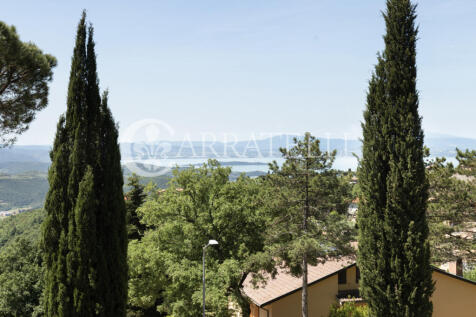 Trasimeno Villa con 
