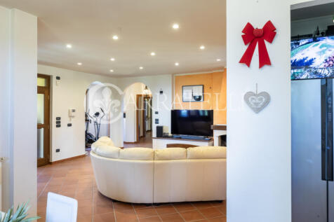 Trasimeno Villa con 