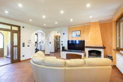 Trasimeno Villa con 