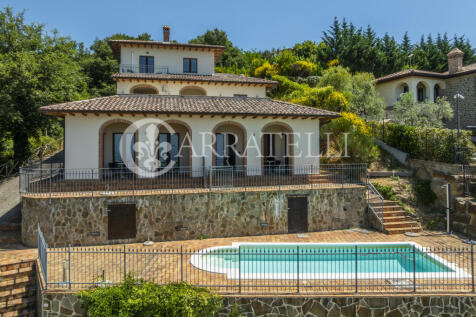 Villa con affaccio s